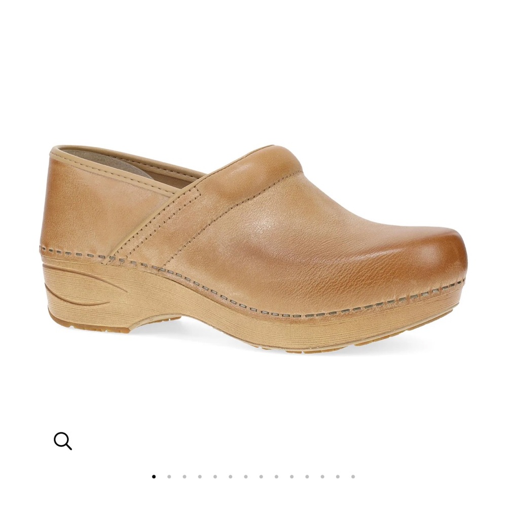New Dansko XP 2.0 Clog in Honey